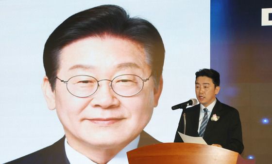 강훈식 비서실장, 李 대통령 축사 대독