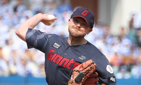 역투하는 롯데 비슬리