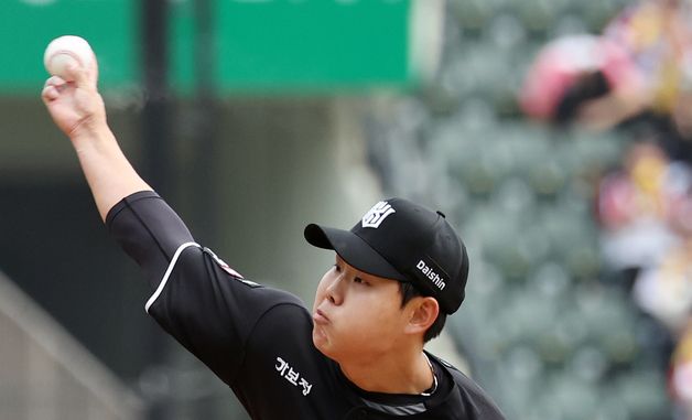 소형준, 안정감 넘치는 투구