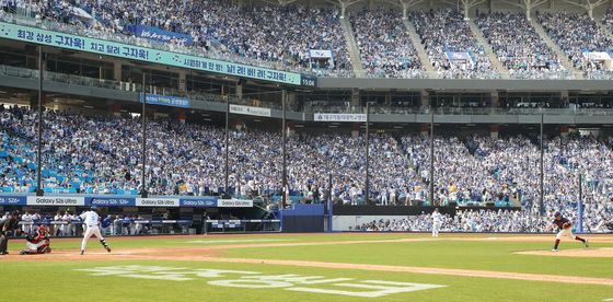 프로야구, 이틀 연속 '만원' 관중