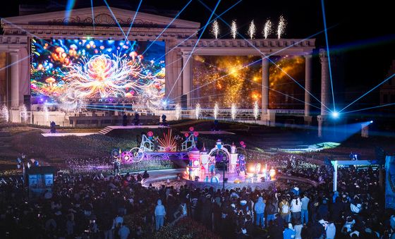 에버랜드에서 펼쳐지는 '빛의 수호자들'