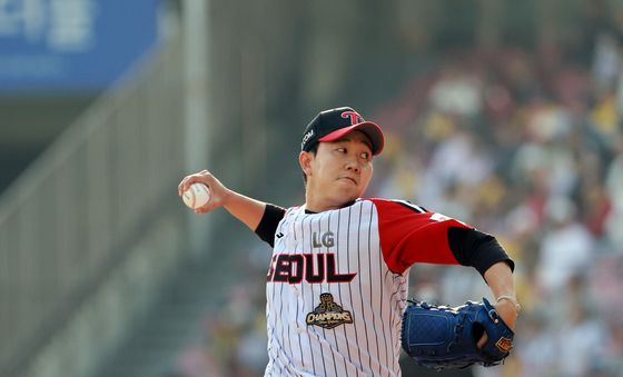 유영찬, 8회는 내가 막는다