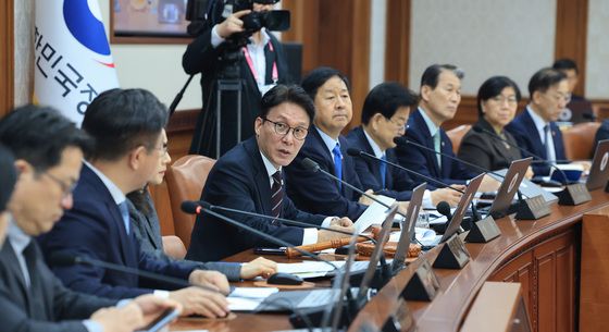 국무회의 주재하는 김민석 총리
