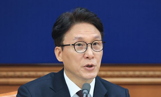 발언하는 김민석 총리