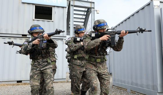 시가지 전투훈련 하는 예비군들