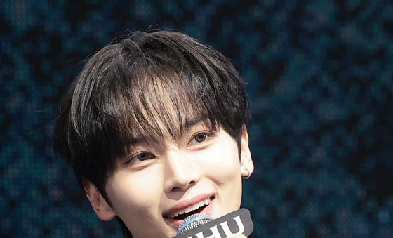 튜넥스 인후, 꿈만 같은 데뷔 쇼케이스