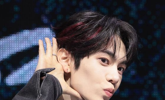 튜넥스 동규, 저의 목소리가 들리나요?