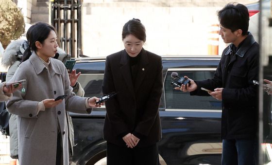 '공천헌금 의혹' 강선우 구속심사 출석 “법정서 소명”