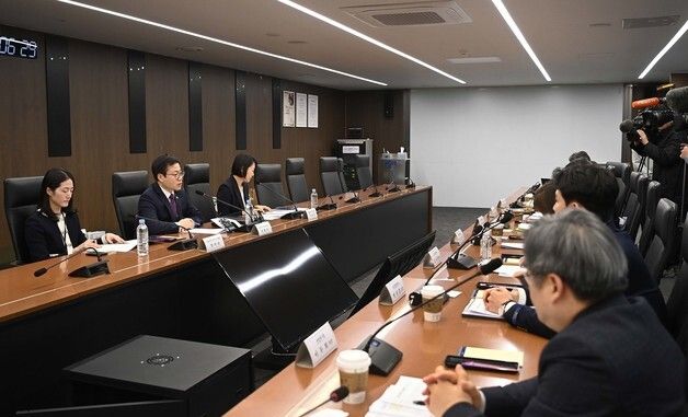 간담회 주재하는 여한구 통상교섭본부장