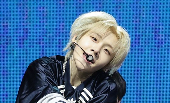 튜넥스 시환, 안구정화 무대