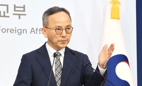 정례브리핑하는 박일 외교부 대변인