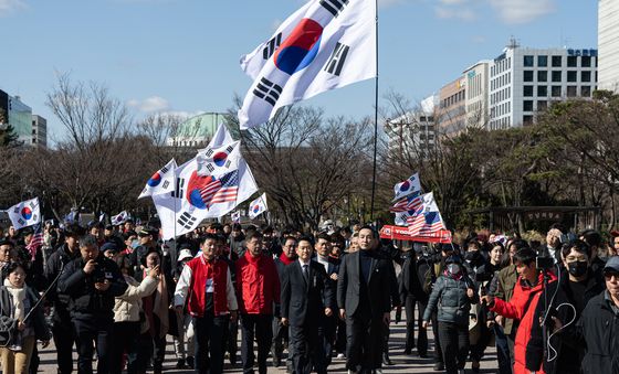 장동혁 국민의힘 대표, 국회 나와 청와대로
