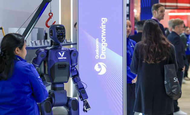 퀼컴 부스에 전시된 로봇