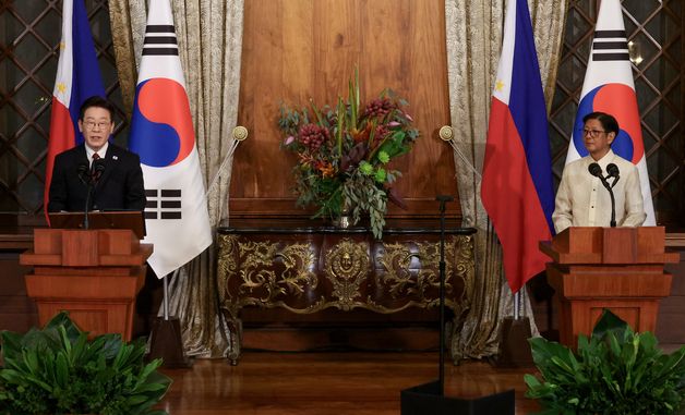 한·필리핀 공동언론발표 하는 이재명 대통령