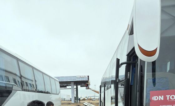 대사관 인솔 버스 2대 이용…이란 체류 국민 23명 탈출