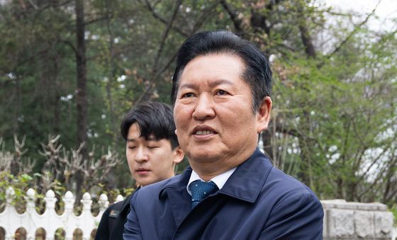 국회 앞 도착한 정청래 대표