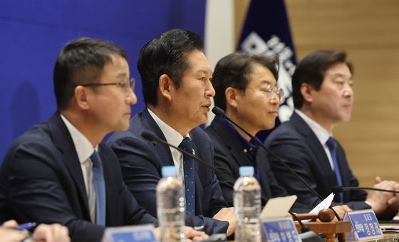 최고위 발언하는 정청래 민주당 대표