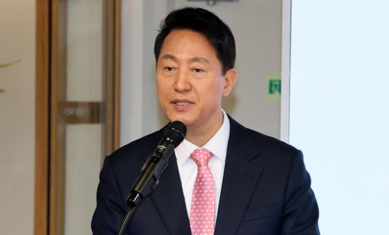 오세훈, 어르신 활력충전 프로젝트 현장서 소통