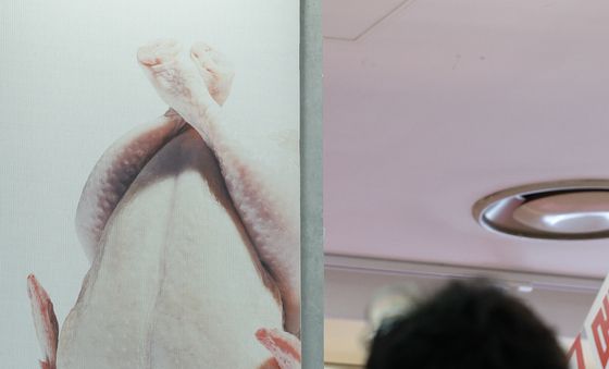 AI 확산 여파, 부쩍 오른 닭고기 가격