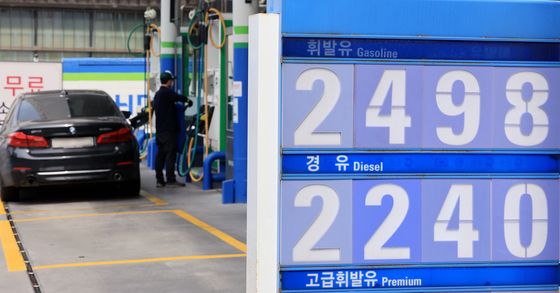 2차 석유 최고가격제 시행 나흘째지만···경유도 '1900원' 돌파