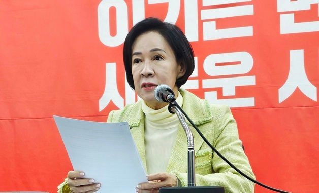 발언하는 이인선 대구시당 위원장