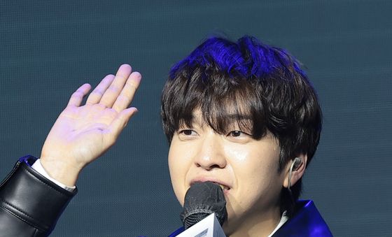 유재필, 질문 있으신 분?