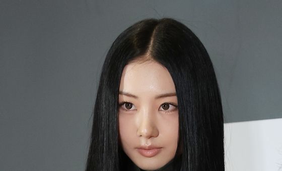 미야오 가원, 매혹적인 눈빛