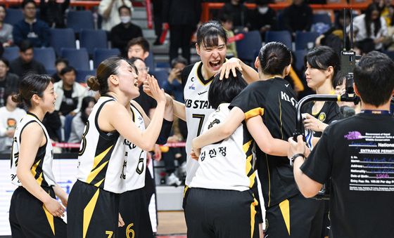 여자농구 KB, 2년 만에 정규리그 우승