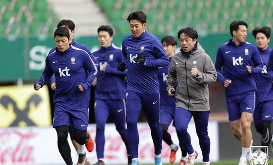 오스트리아 평가전 앞두고 훈련하는 축구대표팀