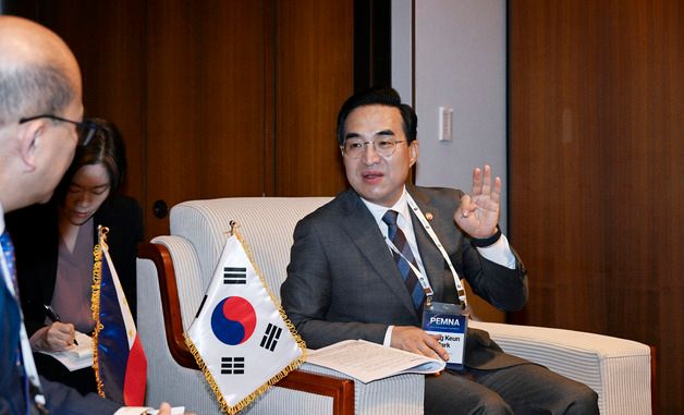 박홍근 장관, 필리핀 예산관리부 장관 면담