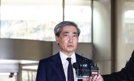 신현송 한은 총재 후보자, 청문 준비 사무실 출근