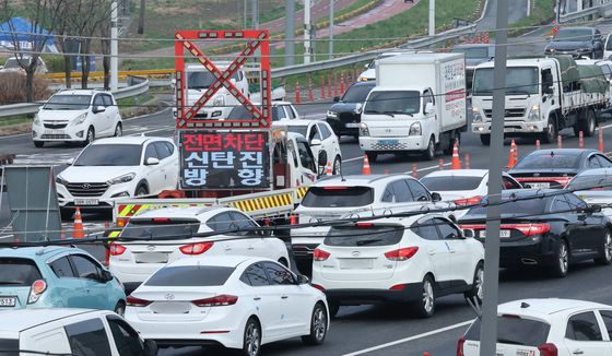 대전 천변도시고속화도로 신탄진 방향 전면 통제