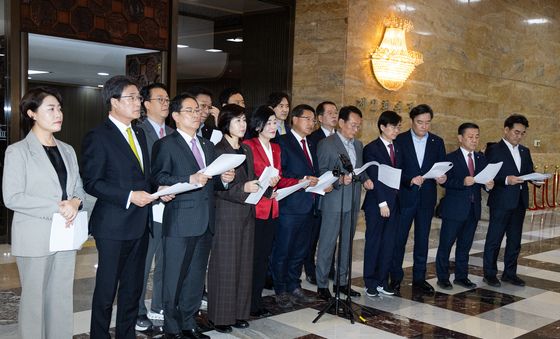 국민의힘 부산 의원들 '민주당, 선거용 정치 중단해야'