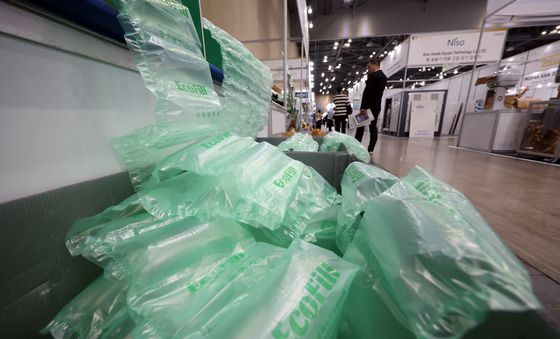 '포장재의 필수품 플라스틱 비닐'