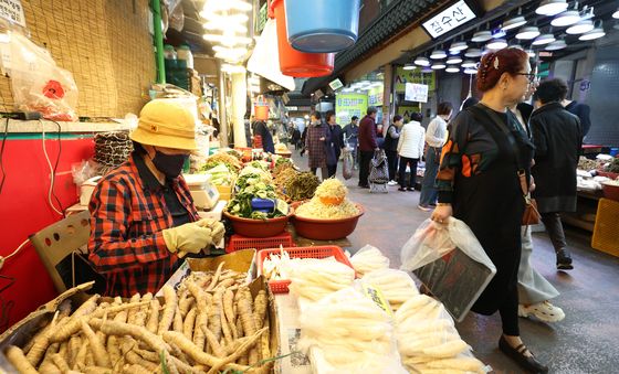 '중동 전쟁'에 추경 26.2조…소득 하위 70%에 10~60만원