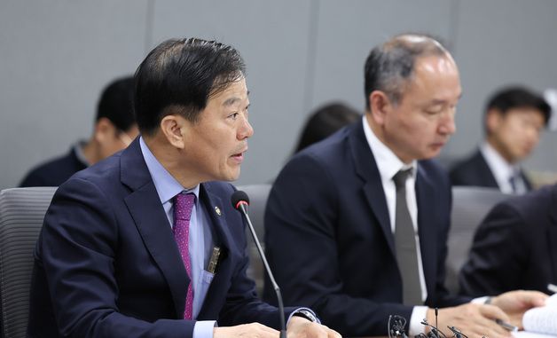 중동전쟁 대응 관련 발언하는 이형훈 차관