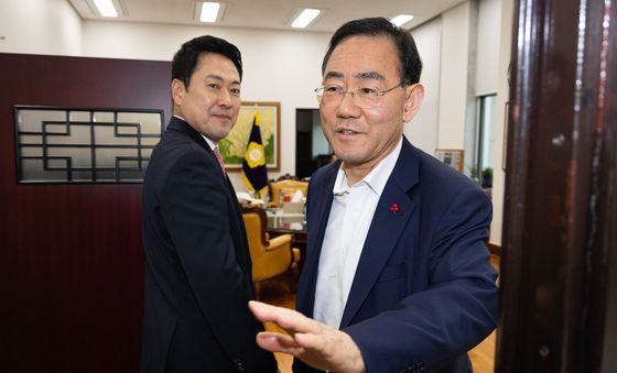 장동혁 대표 만난 주호영 국회부의장