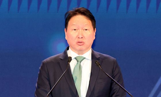 기념사하는 최태원 대한상의 회장