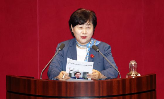 인사말하는 서영교 신임 법제사법위원장