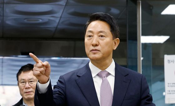 법정 향하는 오세훈 서울시장