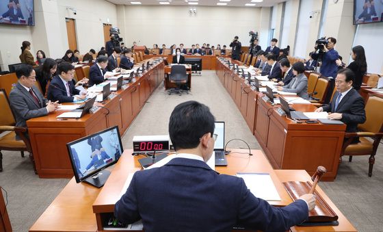 안건 상정하는 김상훈 대미투자특위 위원장