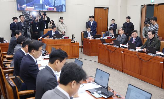 대미투자특위 주재하는 김상훈 위원장