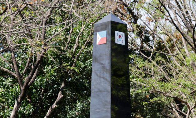 헌화 마친 이재명 대통령