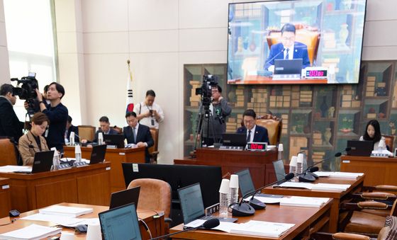 텅 빈 국민의힘 의원석