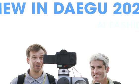 '알아서 척척' AI 제품 이미지 촬영