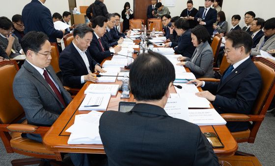 대미투자특위 법안심사소위 개의