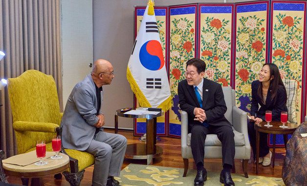 과거 인연 있는 노동자와 만난 이재명 대통령