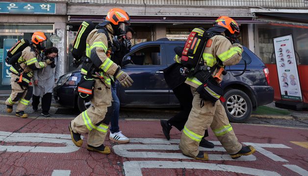 '시민을 구출하라'