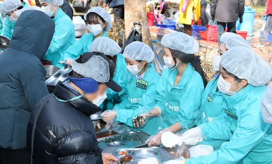 iM뱅크, 대구 두류공원 찾아 1000명 무료급식 봉사