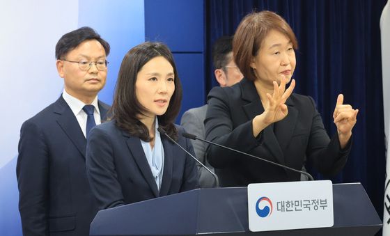 김진아 외교부 2차관,  중동 상황점검 긴급 관계부처회의 관련 브리핑